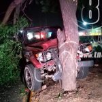 Conductor sobrevive de milagro tras estrellarse contra un árbol nicaragua