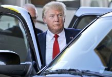Antiguo chofer personal de Donald Trump, lo demanda chofer personal