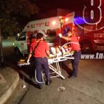 Pareja en condición delicada tras impactar una moto y una camioneta nicaragua