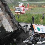 Se elevan a 22 los muertos en el derrumbe de un puente en Italia genova
