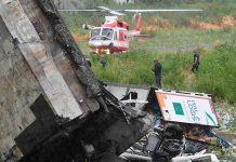 Se elevan a 22 los muertos en el derrumbe de un puente en Italia genova