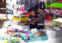 Parque de Ferias recibe a familias que buscan adquirir útiles escolares nicaragua