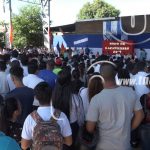 Bachilleres reciben bono complementario a través del MINED en León nicaragua