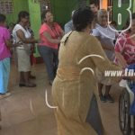 Teatro Guachipilín regala una tarde de alegría a adultos mayores nicaragua