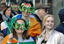 Las mejores fotos del desfile del Día de San Patricio en Nueva York torre trump