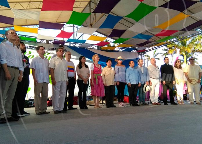 10 festival en managua