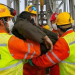 China: Mueren 10 de los 22 mineros atrapados en mina de oro china