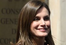 Tiran insultos a Letizia tras polémico video con la reina Sofia reina