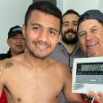 Chocolatito supera segundo pre pesaje en Cochella roman