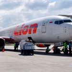 buzos que busca el Lion Air