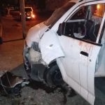 Conductor de camión causa estragos en una vela en un barrio de Managua se estrella en el muro de un vivienda