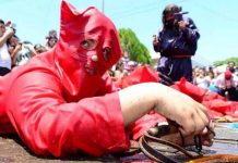 «Endiablados» purgan a salvadoreños en tradicional Talcigüines endiablados