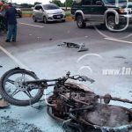 Accidente deja a motorizado entre la vida y la muerte en km 26 Nindirí, Masaya nicaragua