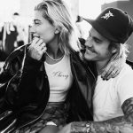 Justin muestra la pasión por su futura esposa en público justien bieber