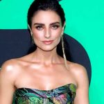 Aislinn Derbez le coquetea a Mario Bautista en un video Aislinn Derbez