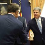 Legisladores piden a Trump que no corte ayuda al Triángulo Norte eeuu