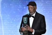 Morgan Freeman recibe el premio a la trayectoria en los SAG Awards
