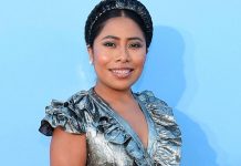 Yalitza Aparicio no se mide al tomarse foto con Joaquin Phoenix