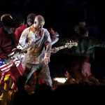 Diseñador de la camiseta de Timberlake en Super Bowl se enteró por casualidad