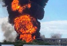 Dan por controlado el incendio en una planta química en Venecia italia