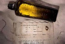 Hallan una botella con un mensaje de hace 132 años australia