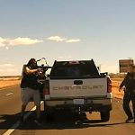 Traficante de drogas mata a tiros a un agente policial durante un control de tráfico estados unidos