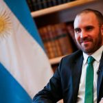 Ministro de Economía Argentina viaja a Rusia para negociar producción de vacuna contra COVID-19 argentina