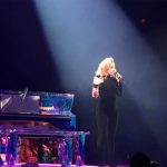 Lady Gaga arrasa en el inicio de su gira europea con un impactante espectáculo