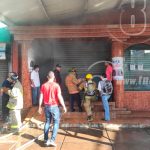 Bomberos sofocan brevemente incendio en el mercado Oriental nicaragua
