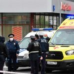 Detienen a un hombre que tomó rehenes en banco de Moscú rusia