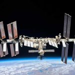 Cosmonautas rusos sellan las fisuras de la Estación Espacial Internacional ciencia