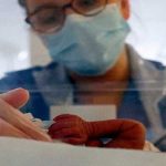 Nace bebé infectado por coronavirus en Rusia rusia