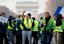 Chalecos amarillos retornan a las calles de París europa
