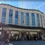Estación de tren se convierte en un salón de baile en Bruselas europa