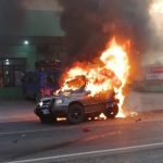 Costa Rica: Conductor muere calcinado tras choque entre dos carros costa rica