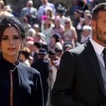 El oscuro vestido de Victoria Beckham para la Boda Real reino unido