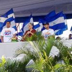Comandante Doris Tijerino levanta el espíritu sandinista en caminata por la paz nicaragua