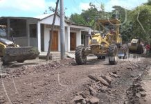 Alcaldía de Río Blanco brinda mantenimiento a calles en mal estado nicaragua
