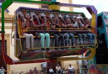 Nandaime: Niños se divierten gratuitamente en juegos electromecánicos