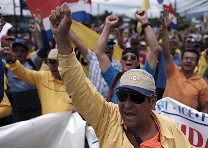 2_QjldXm6 costa rica