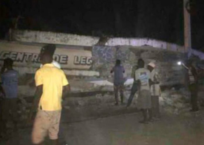 11 muertos por un sismo