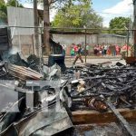 Fuerte incendio consume oficina en taller de maquinaria pesada nicaragua