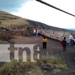 Lago de lava en el Volcán Masaya, principal atractivo para las familias familias