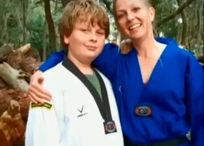 3_dpnnZe5 adolescente estrangula a su madre