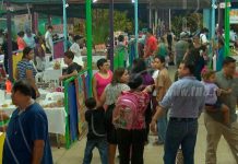 Familias disfrutaron de los productos que ofrecen emprendedores del país