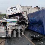 Triple colisión en la Cuesta El Plomo dejó millonarias pérdidas materiales nicaragua