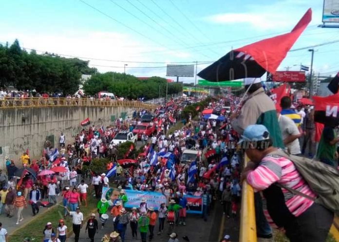 Miles se manifiestan por la paz y justicia