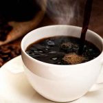 El café negro puede ser bueno para el corazón, según estudio cafe negro