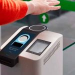 Amazon presenta nuevo sistema para pagar con la palma de la mano amazon