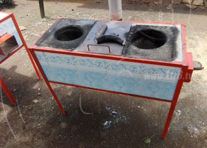 familias reciben cocinas